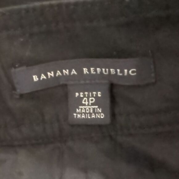 Banana Republic Black Knee-Length A-Line Skirt - Picture 5 of 6